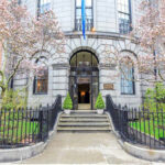 Fisher College Boston front entrance