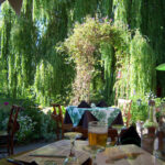 Garden of the Perch Pub in Oxford, UK