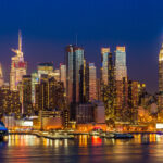 The dazzling Manhattan skyline at night