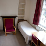 Sir Christopher Twin Room 